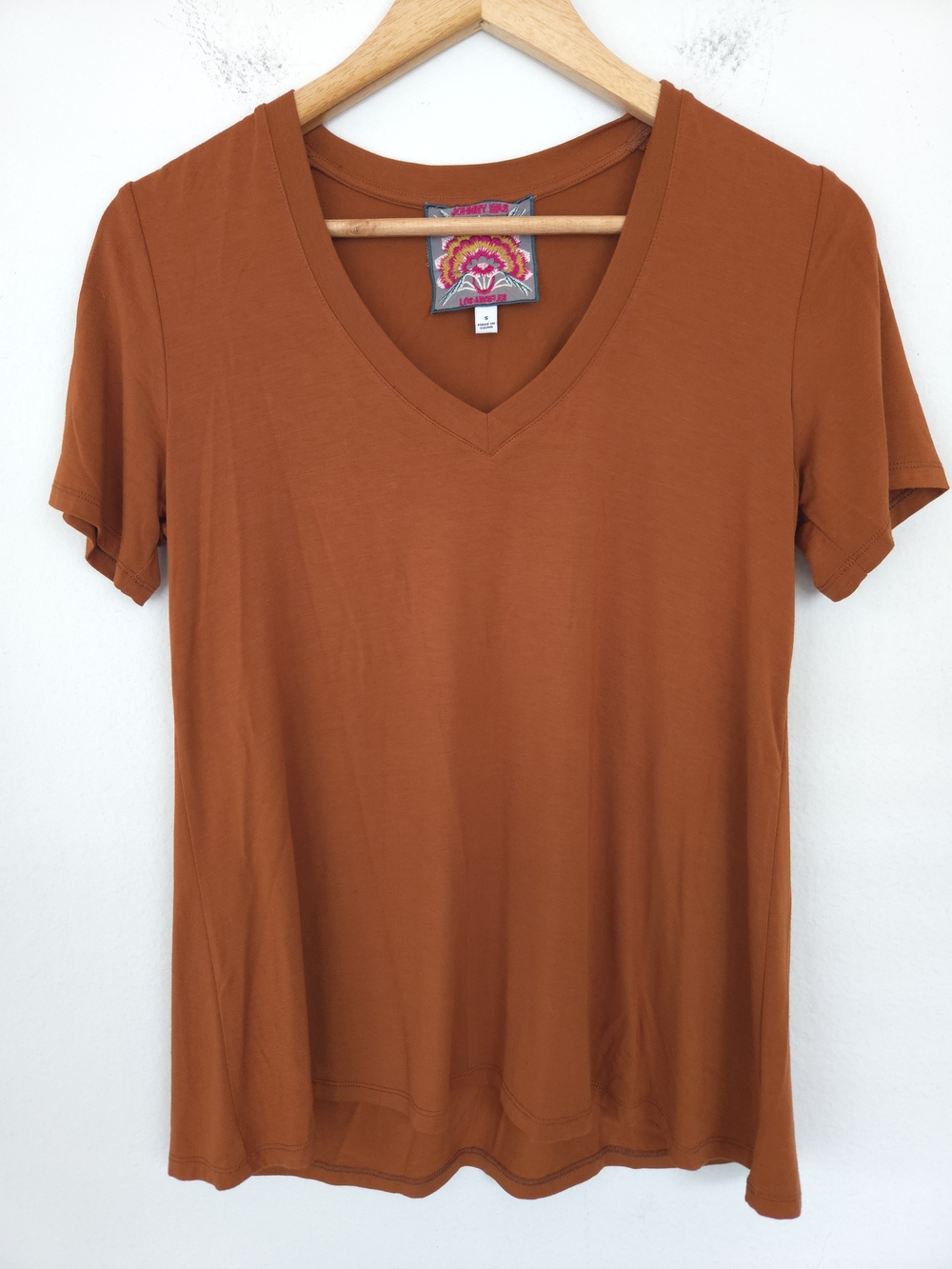 Johnny Was Calme V-Neck Tee Womens S Bamboo Knit Short Sleeve Rust